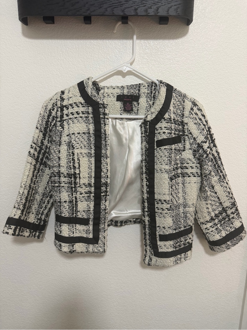 Arden B Black & White Tweed Cropped Blazer